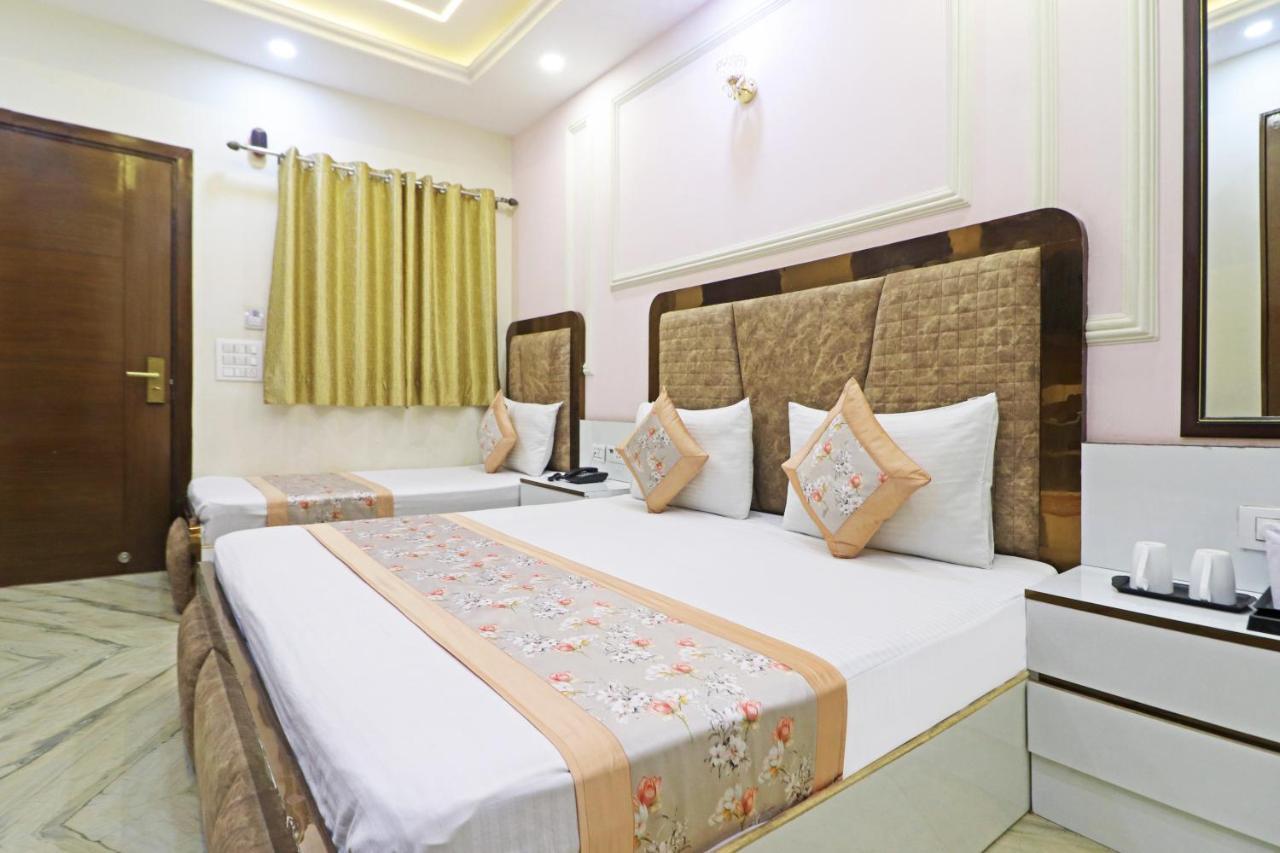 Hotel Samrat Residency 10 Mints Walking Distance Nizamuddin Railway Station 뉴델리 외부 사진