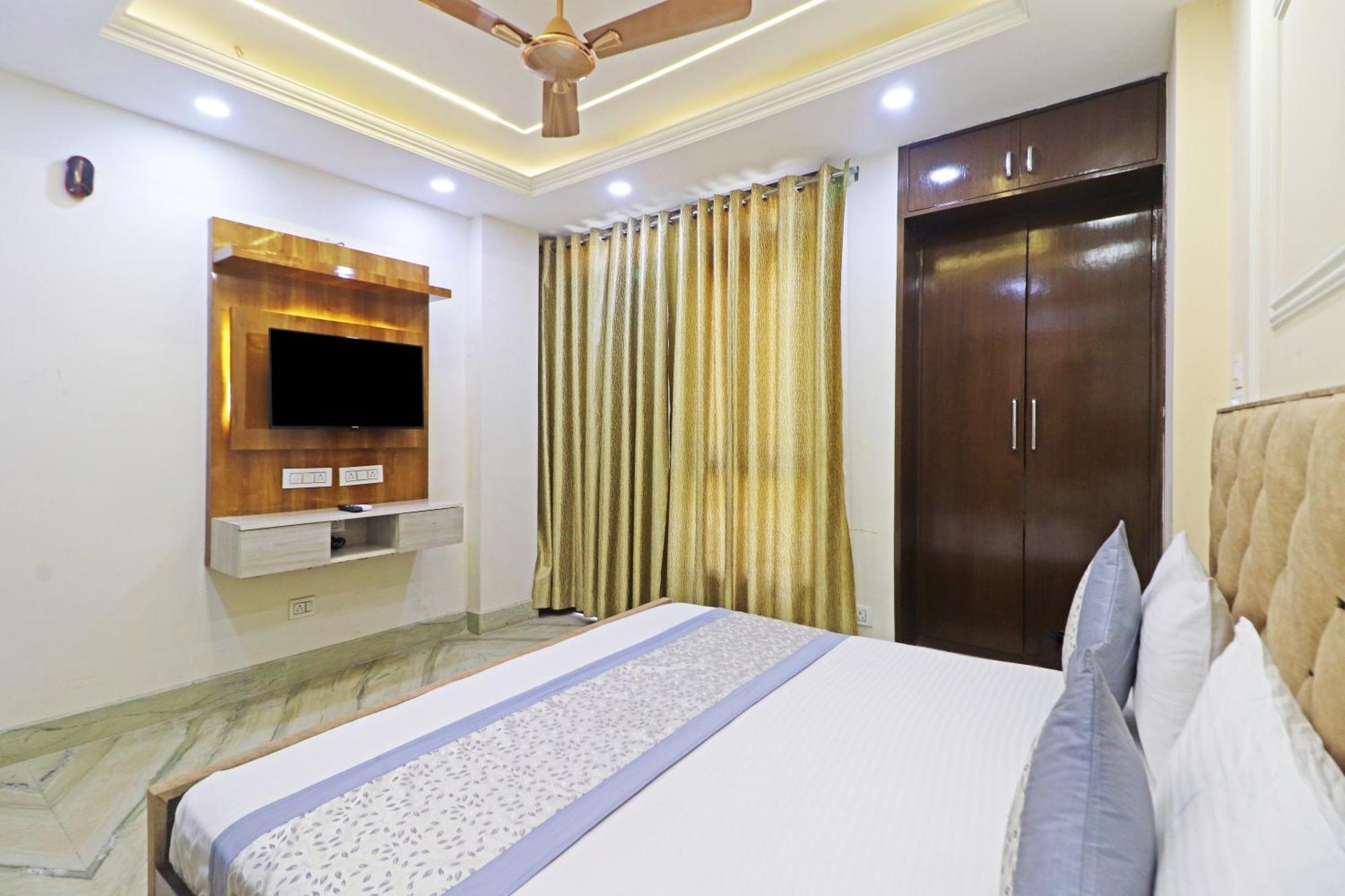 Hotel Samrat Residency 10 Mints Walking Distance Nizamuddin Railway Station 뉴델리 외부 사진