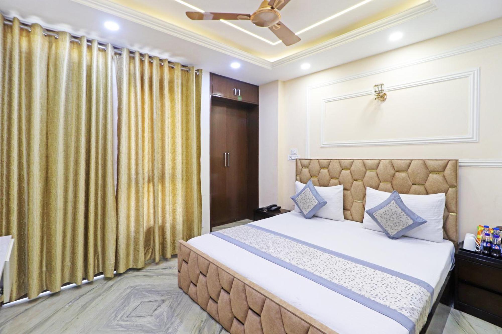 Hotel Samrat Residency 10 Mints Walking Distance Nizamuddin Railway Station 뉴델리 외부 사진