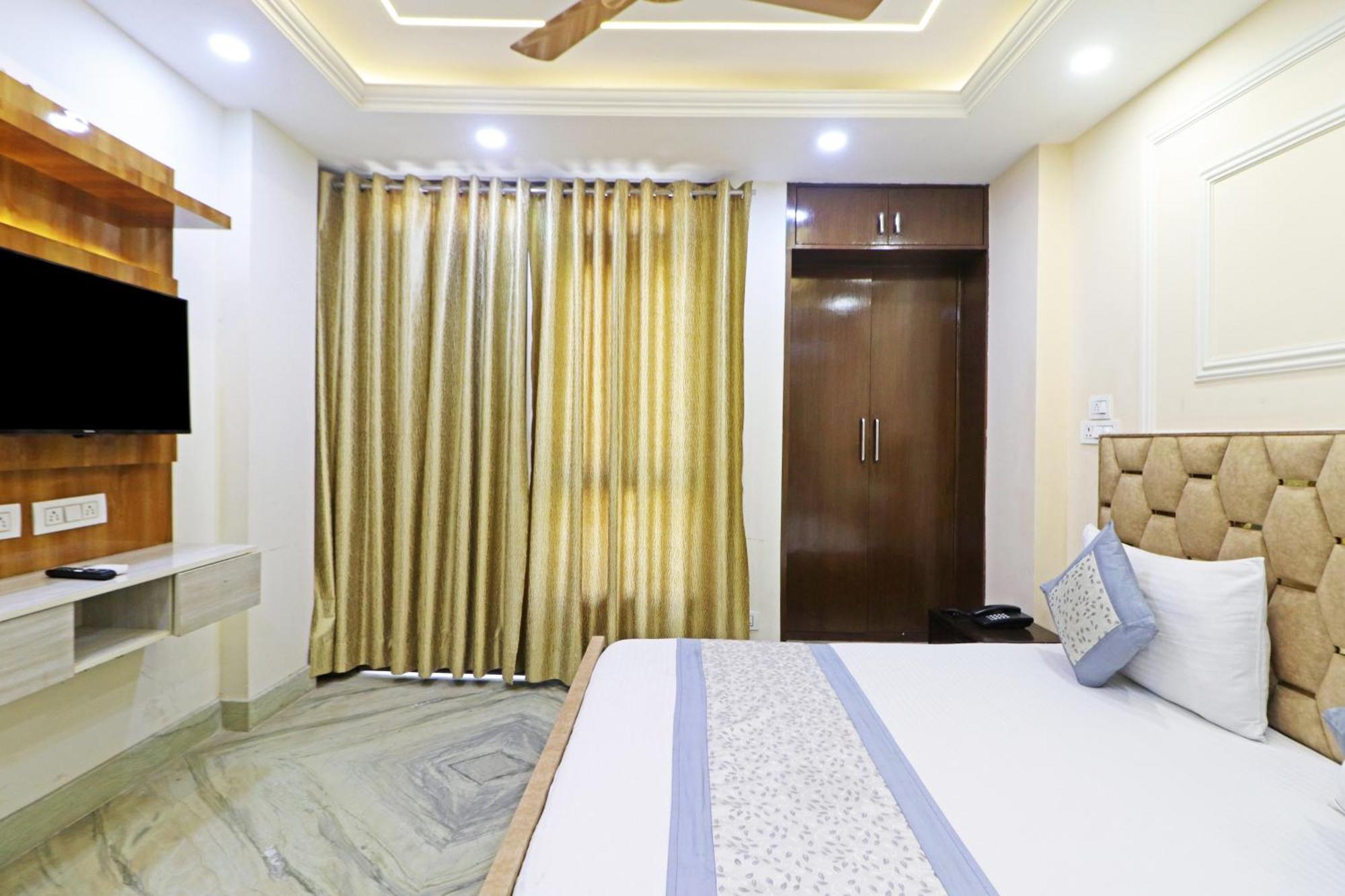 Hotel Samrat Residency 10 Mints Walking Distance Nizamuddin Railway Station 뉴델리 외부 사진